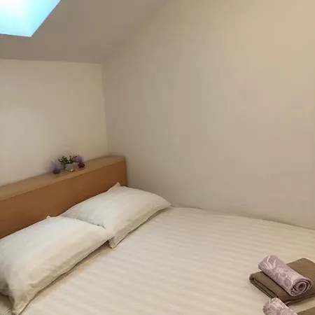 Lili Lovetovo Apartament Vodice