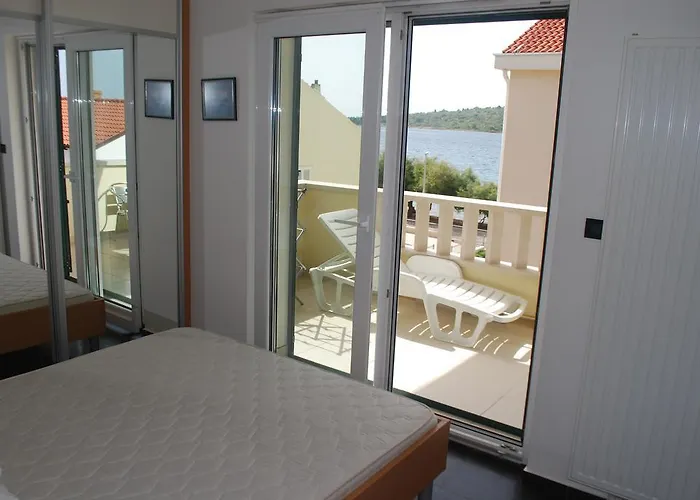 Apartman Lili Lovetovo