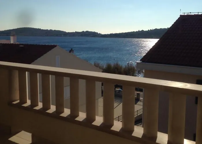 Apartman Lili Lovetovo