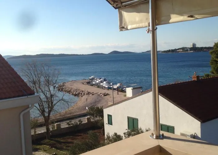 Lili Lovetovo Apartman